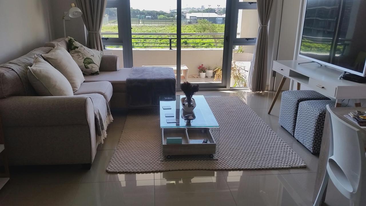 Ashton Apartments Central Park Дърбан Екстериор снимка