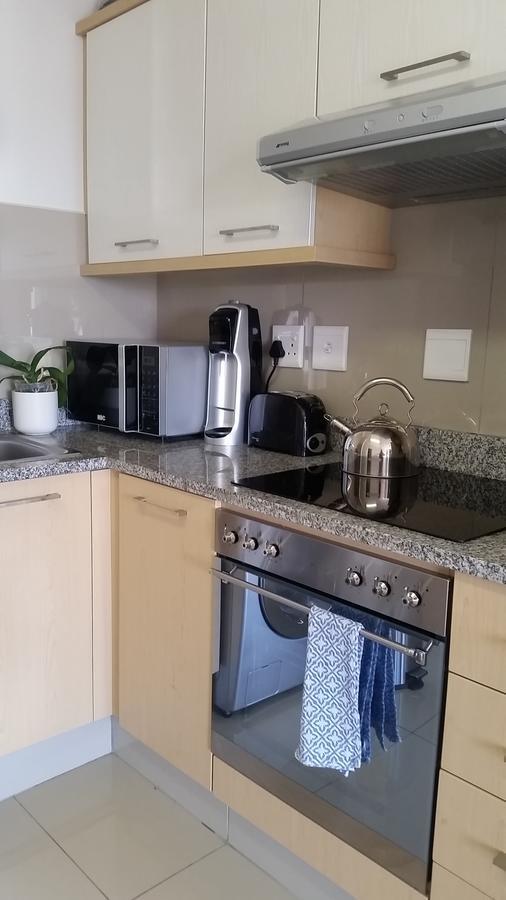 Ashton Apartments Central Park Дърбан Екстериор снимка