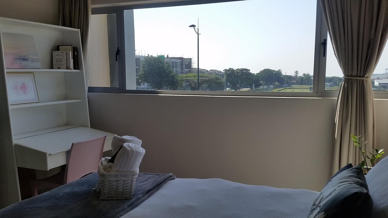 Ashton Apartments Central Park Дърбан Екстериор снимка